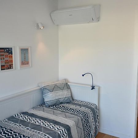 Ferienwohnung Sunny Penthouse Whith Balcony 9Min Walk Main Station Porto Exterior foto